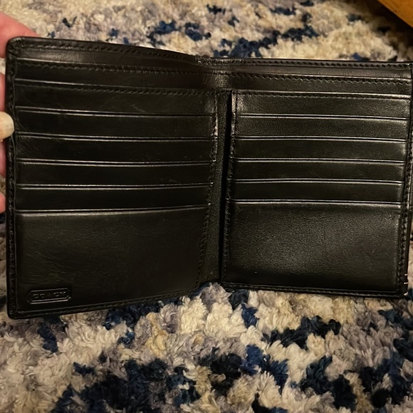 EUC COACH WALLET - Picture 6 of 7